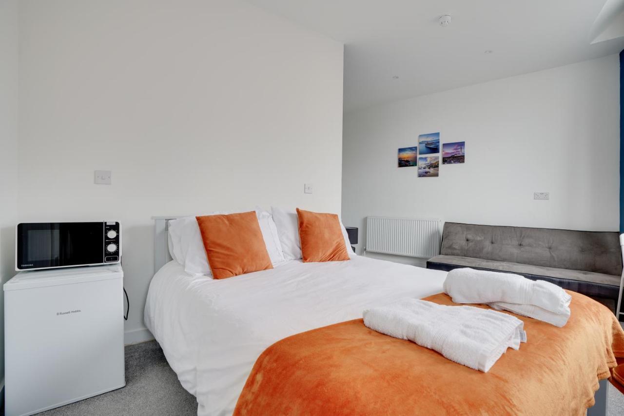 Homesly Guest Rooms, Comfortable En-Suite Guest Rooms With Free Parking And Self Check-In Berwick Upon Tweed Exterior foto